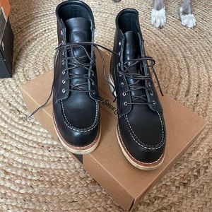 Practically new red wing boots